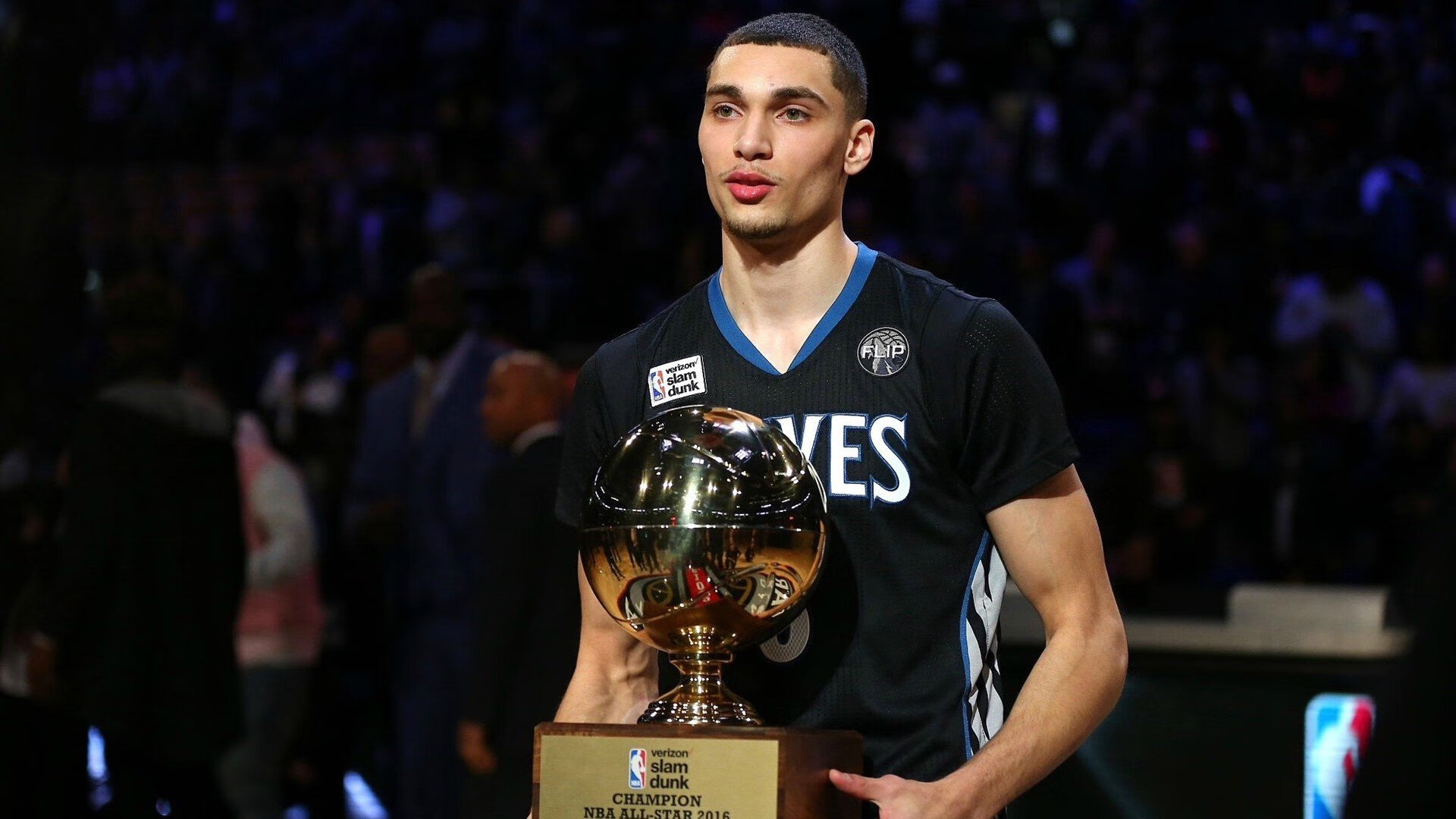 2025电竞明星挑战赛吸引众多粉丝参与，电竞选手明星排行榜